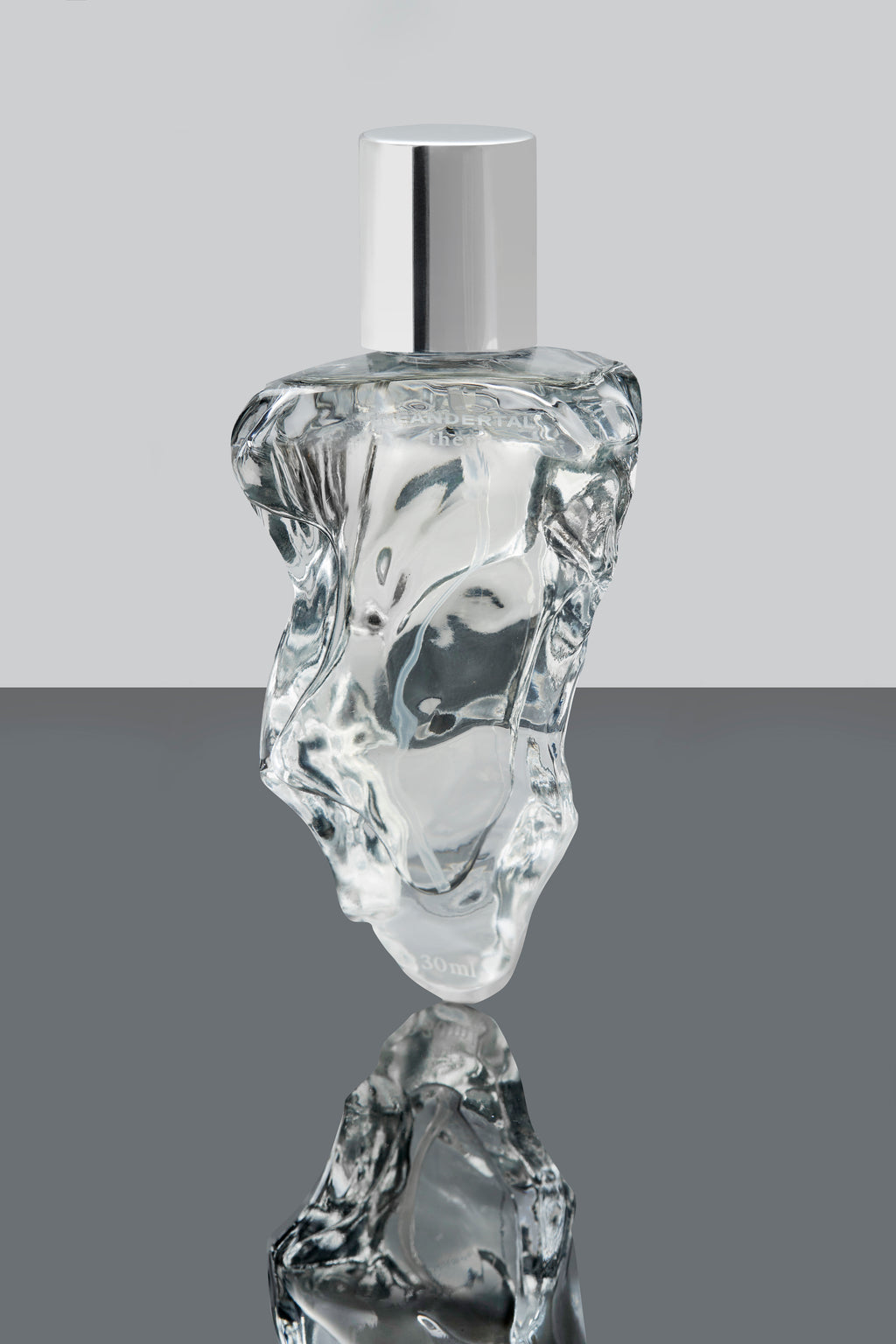 Neandertal Them Eau de Parfum 30ml, clear flint-shaped glass bottle